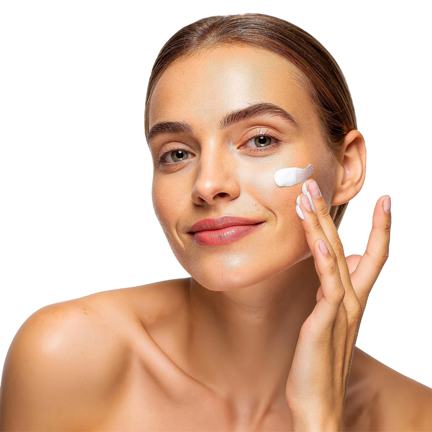 A model applying AvéliQ skincare